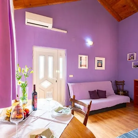 By The Sea Kneza, Korcula - 9168