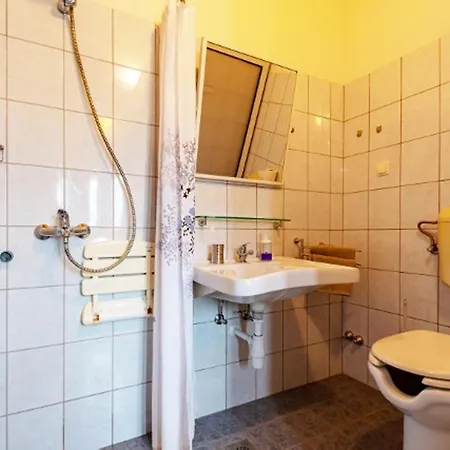 By The Sea Kneza, Korcula - 9168 *